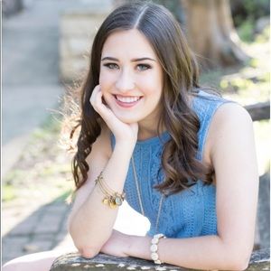 Meet your Posher, Marissa